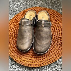 Naot  Leather Loafers Slip-Ons